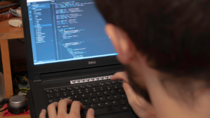 استراتژی های اصلی شرکت دل